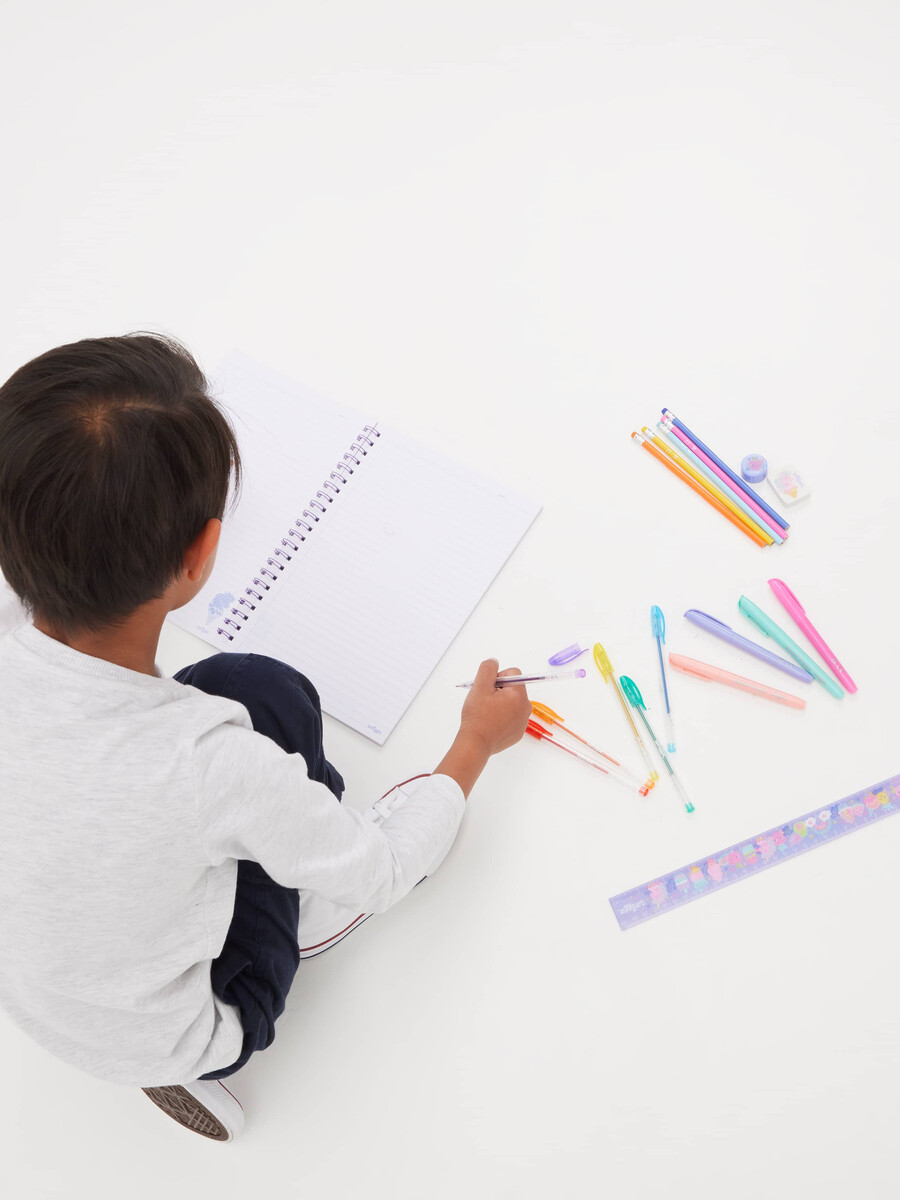happy tales a4 essentials stationery presentpaket