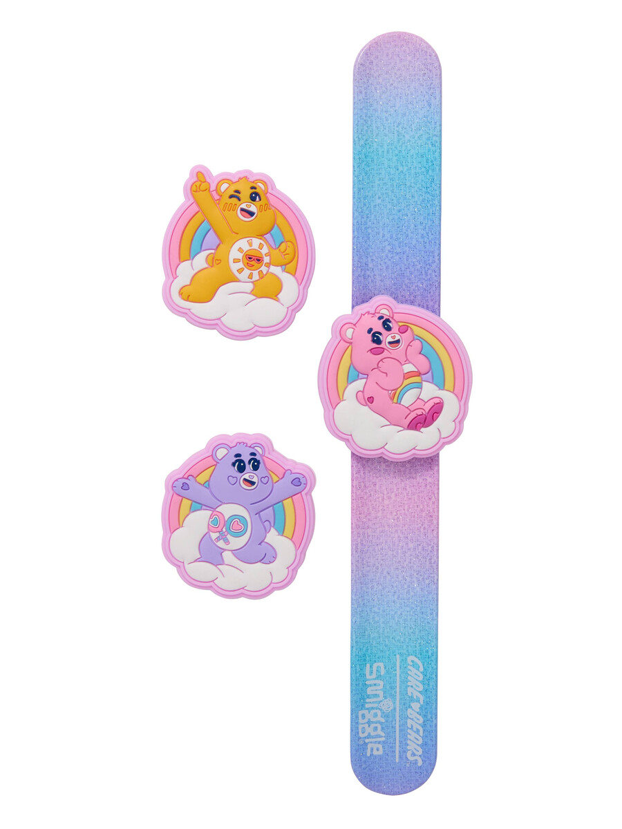 care bears armband med flera charmar